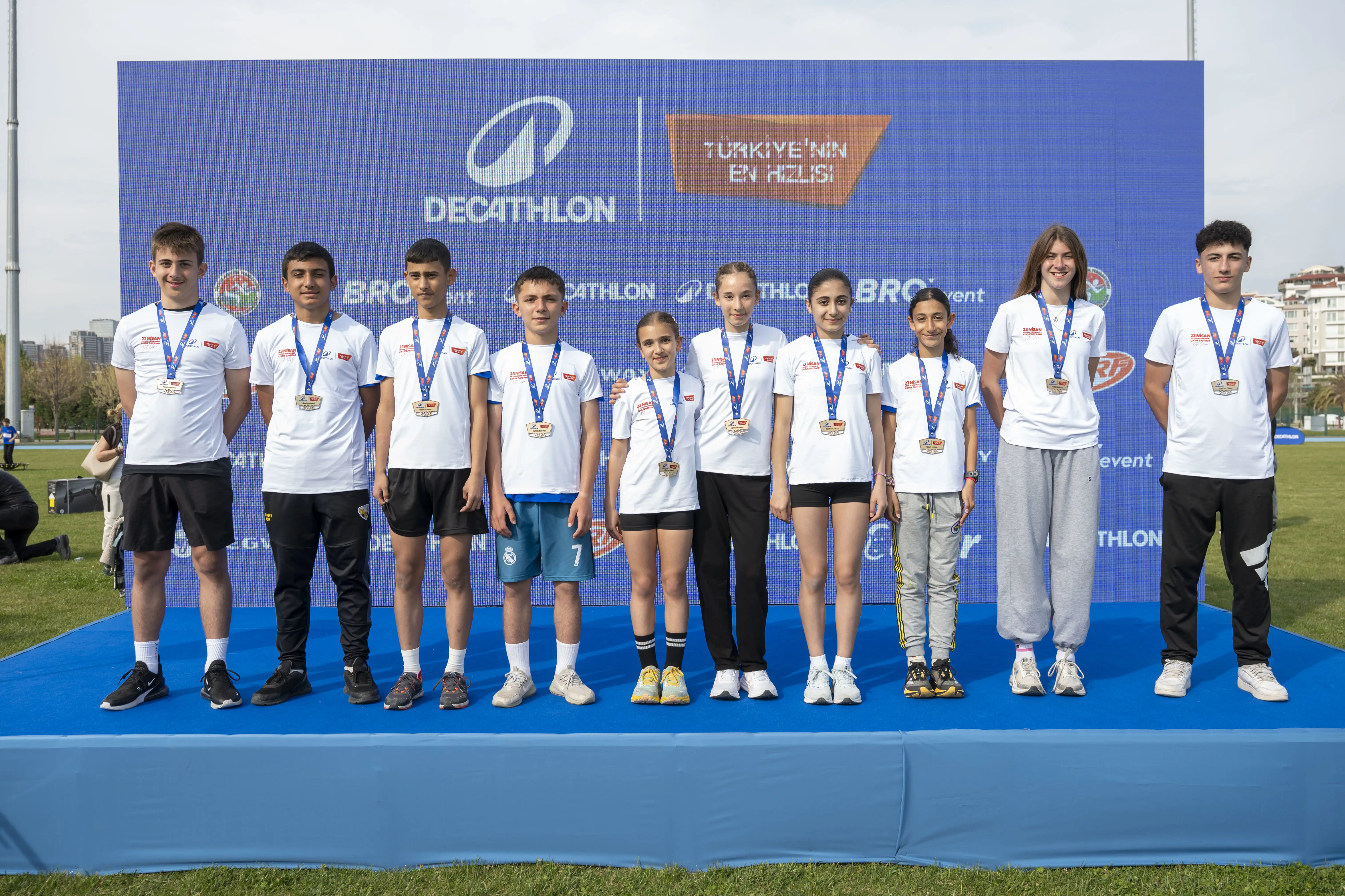 “Decathlon Türkiye’nin En Hızlısı” Atletizm Yarışlarının Türkiye Finali’nde 23 Nisan Heyecanı