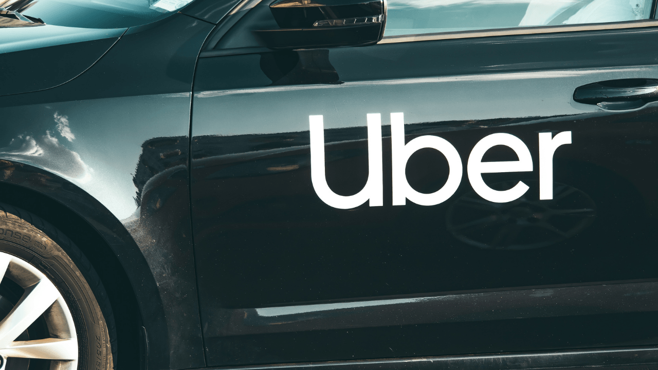 Uber, Lucid ve Nuro Ortaklığıyla 2026’da Lüks Robotaksi Hizmetine Başlıyor